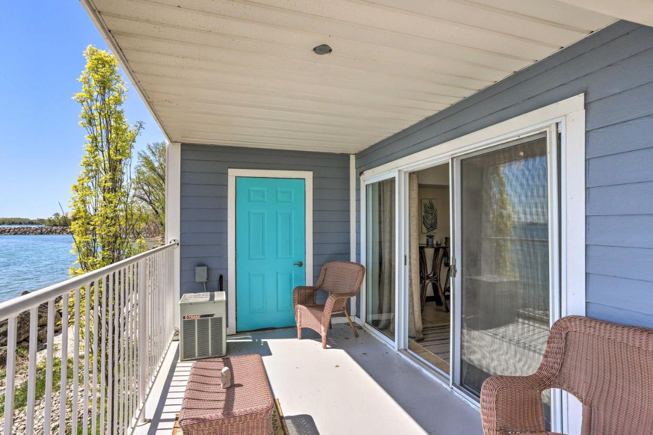 Waterfront Bass Island Retreat With Balcony And Tv Leilighet Put-in-Bay Eksteriør bilde