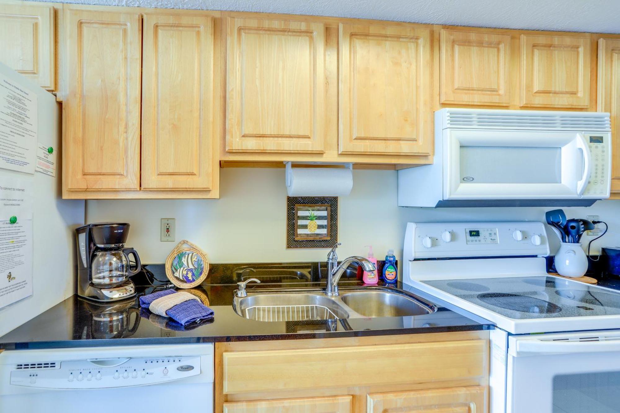 Waterfront Bass Island Retreat With Balcony And Tv Leilighet Put-in-Bay Eksteriør bilde
