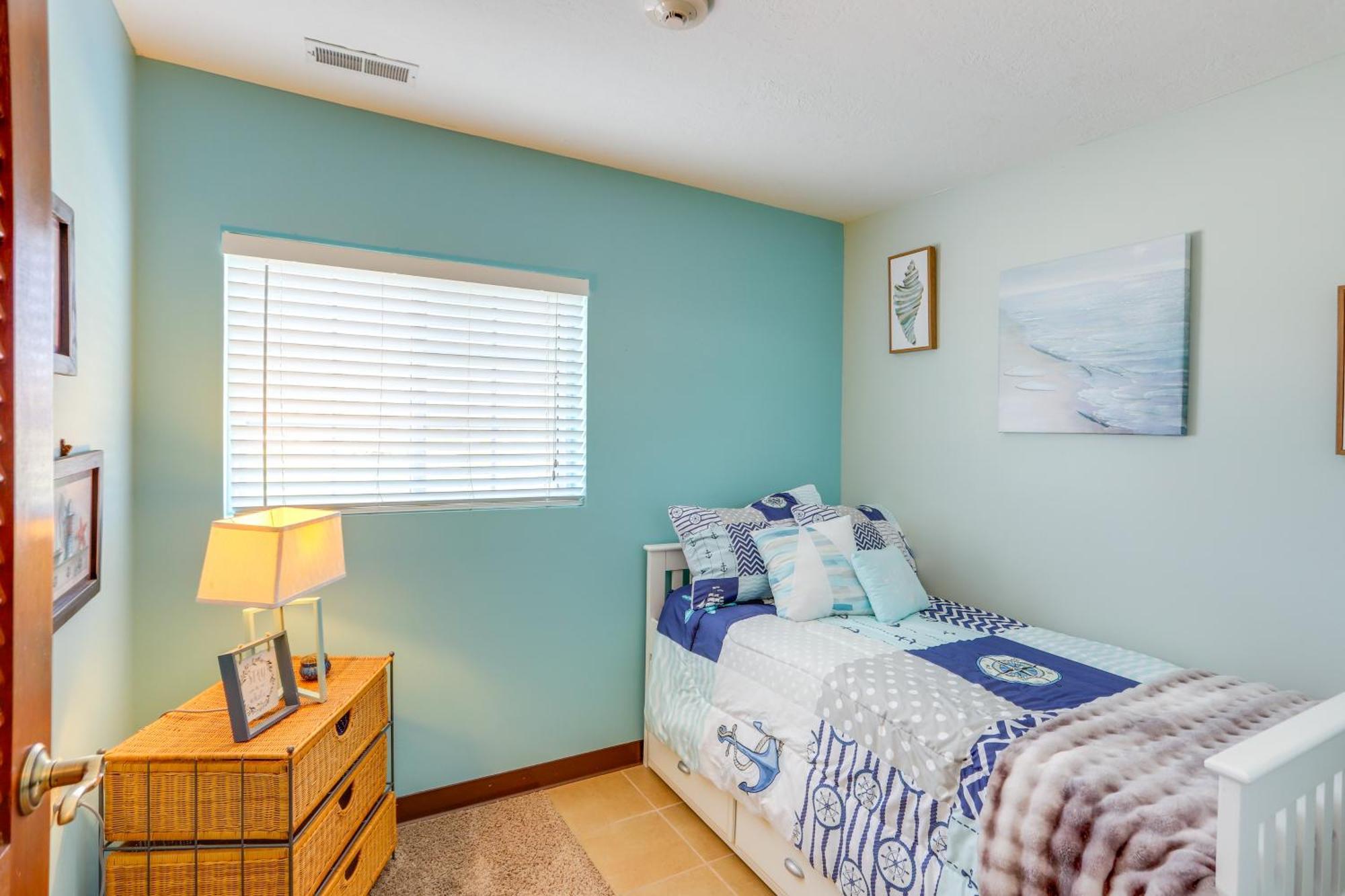 Waterfront Bass Island Retreat With Balcony And Tv Leilighet Put-in-Bay Eksteriør bilde